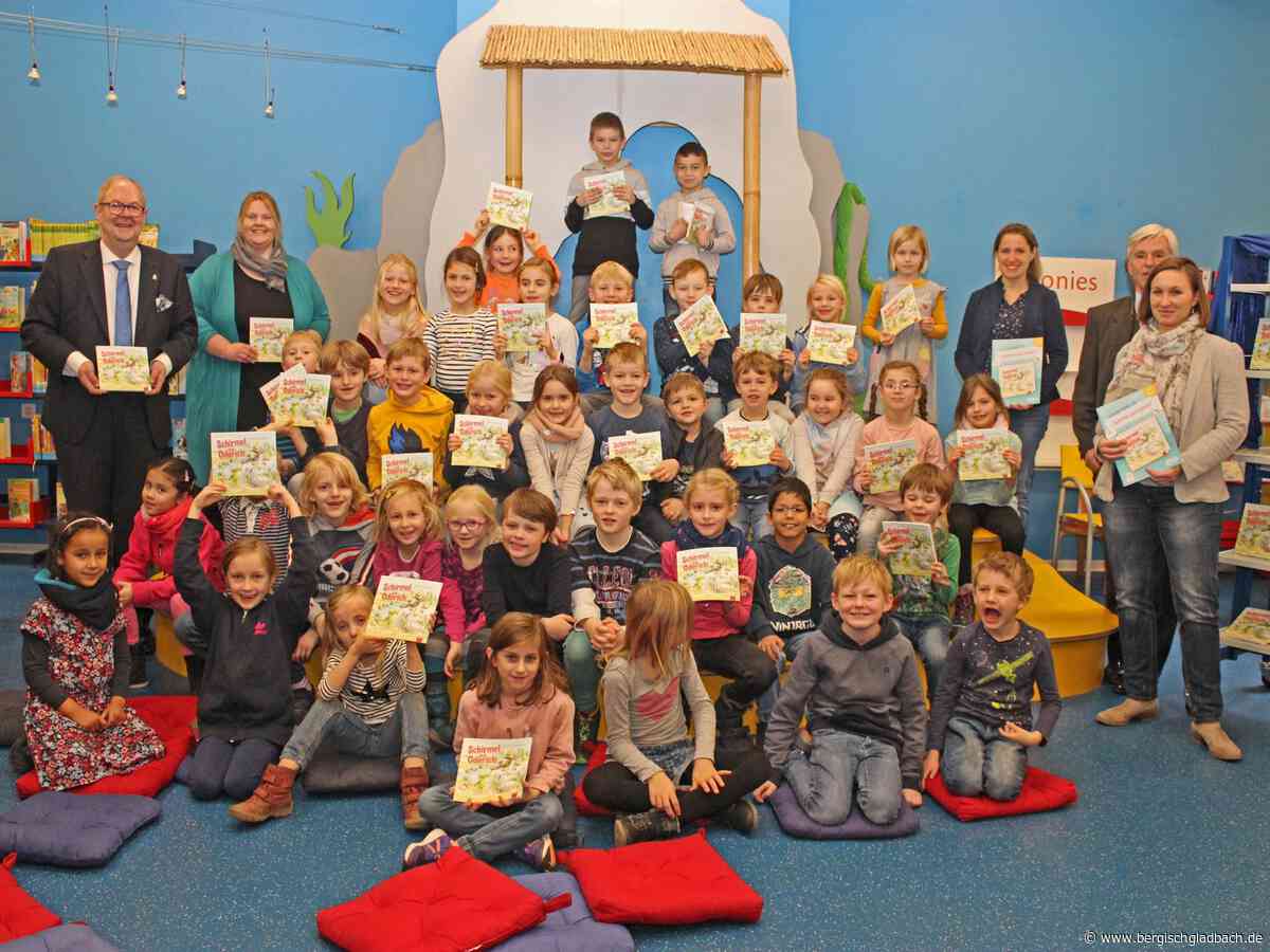 Rotary-Club fördert in Kooperation mit der Stadtbücherei das Leseverständnis an Bergisch Gladbacher Grundschulen mit 160 Buchgeschenken