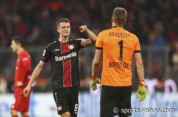 No contact lens? No problem for Leverkusen keeper Hradecky
