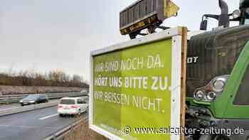Wolfsburg: Traktoren-Mahnwache gegen Agrarpolitik der Regierung