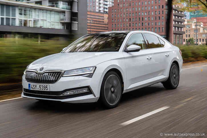 New Skoda Superb iV 2019 review