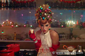 Katy Perry Turns Into a Frisky Mrs. Claus for 'Cozy Little Christmas' Music Video