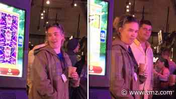 Mama June Hits Casino with BF, Looking for Black Friday Magic