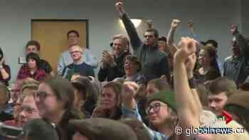 Large crowd gathers in Edmonton to discuss potential cuts to Alberta’s public sector workforce