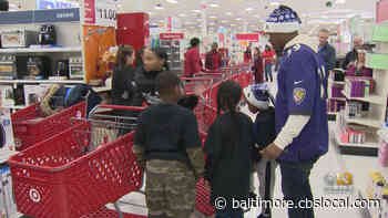 Ravens Cornerback Brandon Carr Hosts 15th Annual Holiday Helpers Event