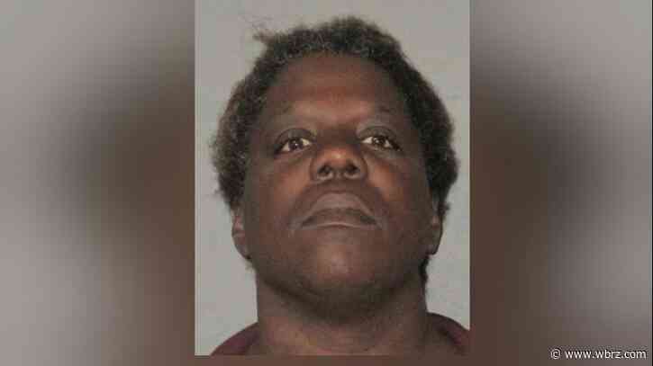 Woman arrested for setting fire to police vehicle