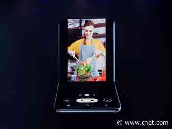 Samsung's flip-phone style foldable rumored to cost about $850     - CNET