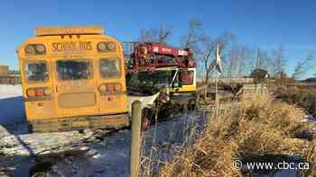 Smoky Lake mayor thanks 'heroes' at scene of school bus crash