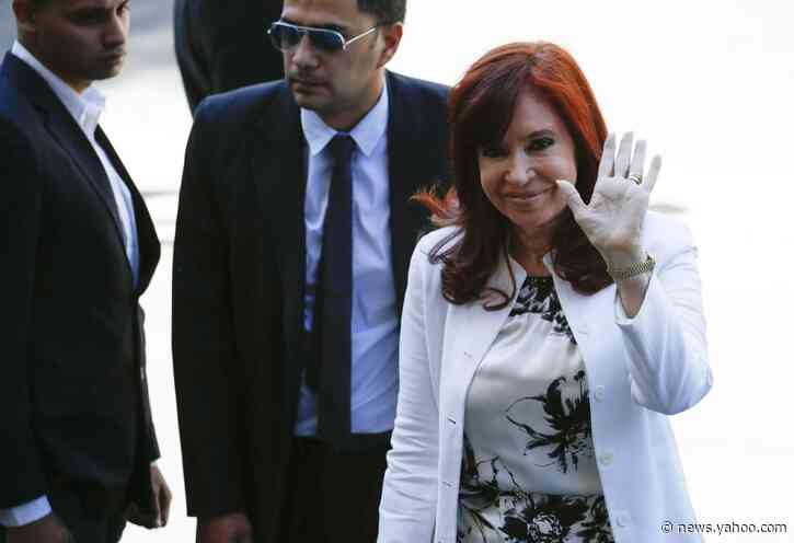Argentine ex-leader angrily denounces graft charges at trial
