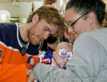 Watch: Edmonton Oilers Visit Children's Hospital