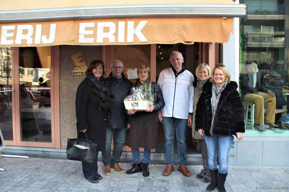 Buurt neemt afscheid van slagerskoppel