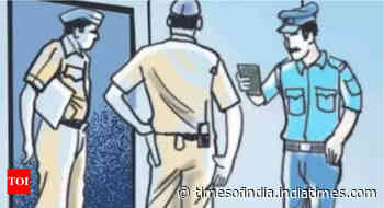 Kol: Woman found living with brother’s body