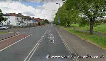Man in mid-20s stabbed in Mitcham as police hunt for attacker