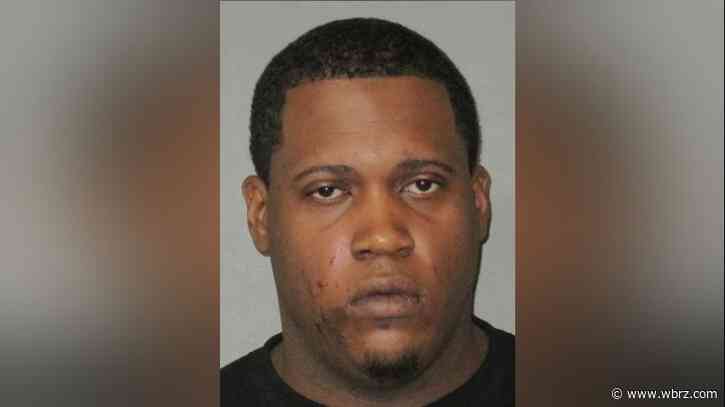 Man accused of battering girlfriend and threatening patrons of an LSU dining hall