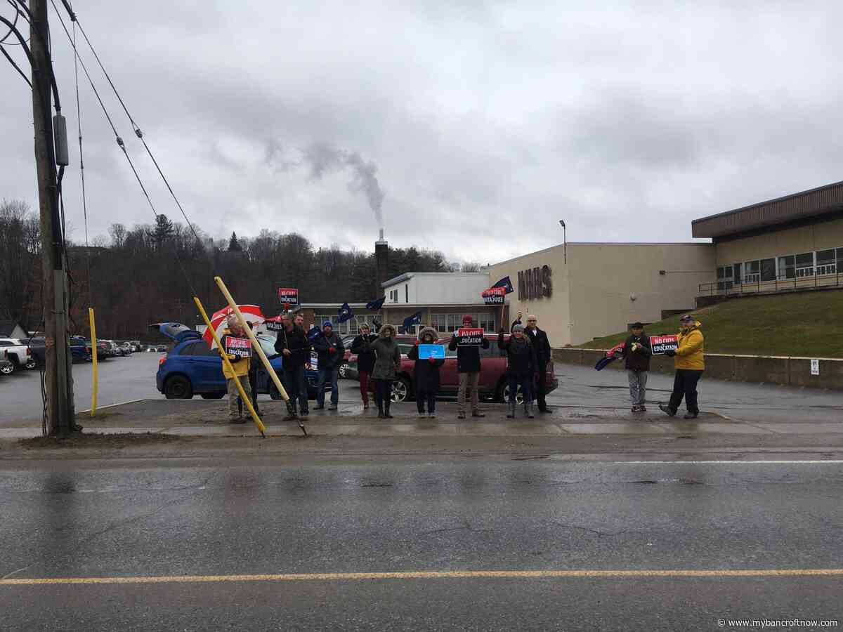 Teachers will be back at work Thursday as OSSTF and provincial government continue to negotiate