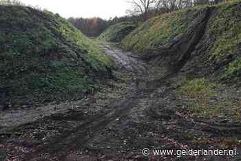 Hoe het afliep met de gemeente die zichzelf wilde bekeuren vanwege deze berg ‘giftige grond’