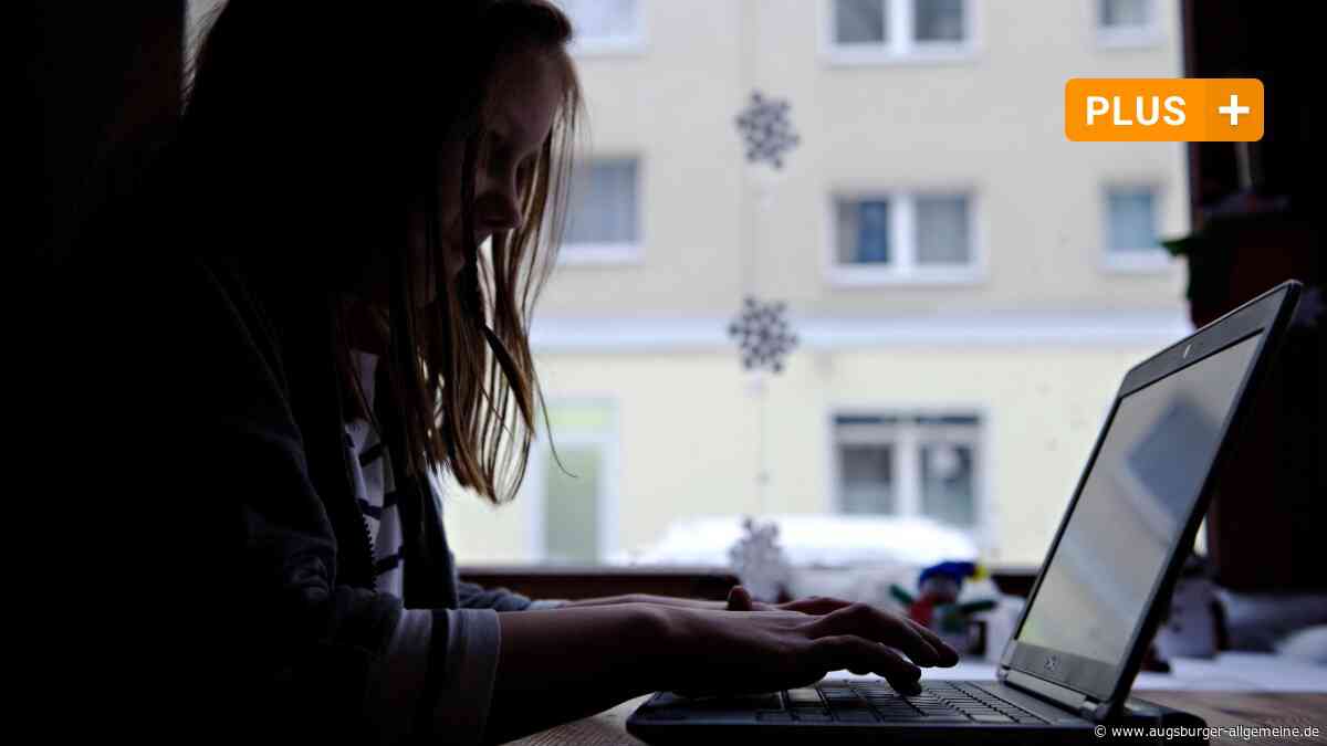 Bis zu 1000 Nachrichten pro Tag: Stalker muss in Haft