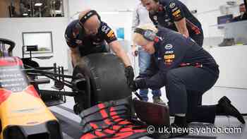 Britain ‘stuck in the pits’, says Johnson during Formula One visit