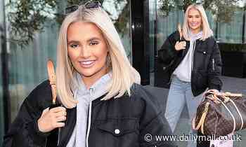 Molly-Mae Hague keeps things casual in jeans ... after arriving in Dublin on a PRIVATE JET