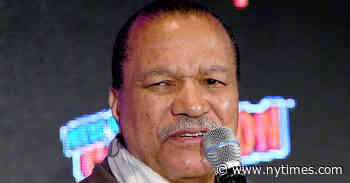 Billy Dee Williams Says Pronoun Use Did Not Mean ‘Gender-Fluid’