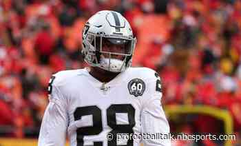Josh Jacobs playing through fractured right shoulder