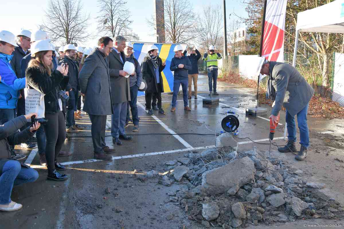 Eerste spadesteek voor onderzoekscentrum