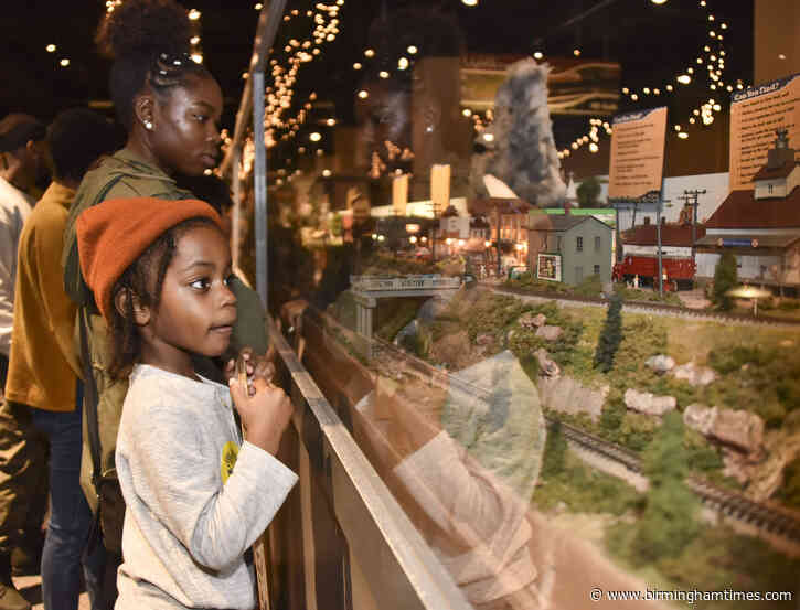 All Aboard McWane Center’s Annual Holiday Train Tradition