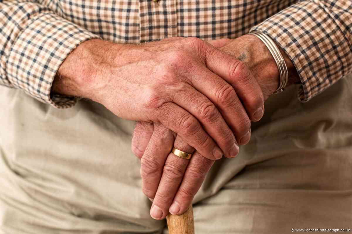 Reach out to elderly people this Christmas