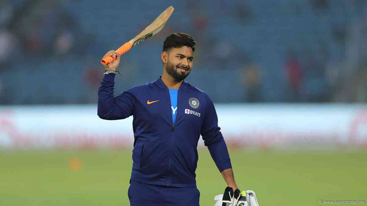 'Not respectful' to chant MS Dhoni's name to wind up Rishabh Pant - Virat Kohli