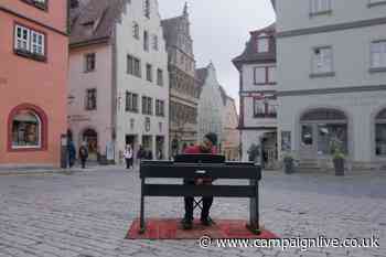 OnePlus tours Europe with digital piano made from 17 smartphones