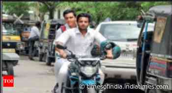 60% of two-wheeler riders killed in Gujarat in 2018 didn't wear helmet