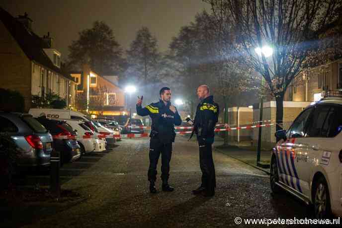 #Breukelen - Politie lost waarschuwingsschoten in woonwijk in Breukelen