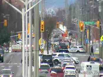Your commute: Stretch of St. Laurent Boulevard closed after overturned truck sparked power outage