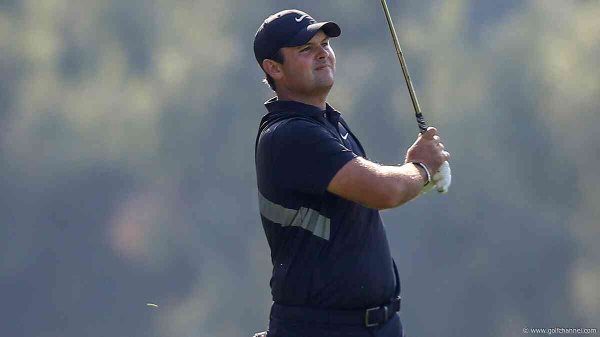 Reed leads Hero by three, as Woods moves into contention