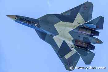 Battle of Stealth: America&#39;s F-22 Raptor vs. Russia&#39;s Su-57 (Who Dies?)