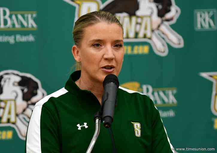 Siena women's basketball on wrong end of routs