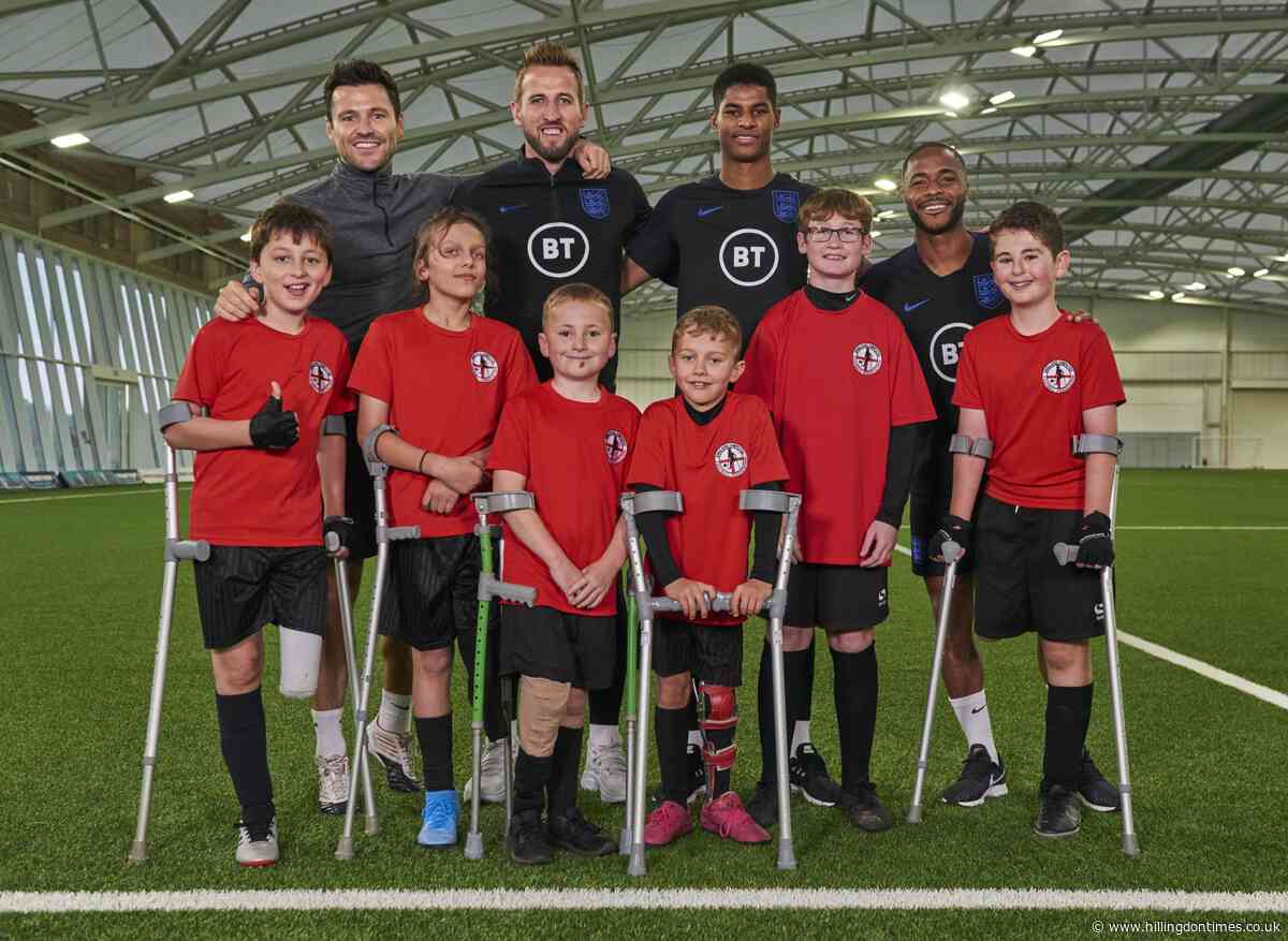 Amputee footballer meets England's Kane, Sterling, and Rashford