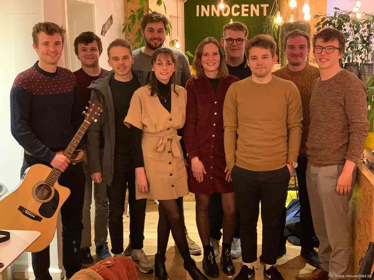 Jong muzikaal talent treedt op in Foodbart