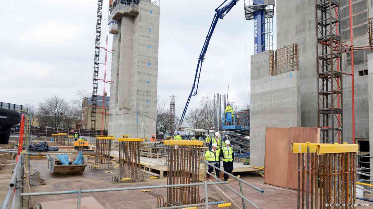 Homebuilders hesitating amid political turmoil, Berkeley says