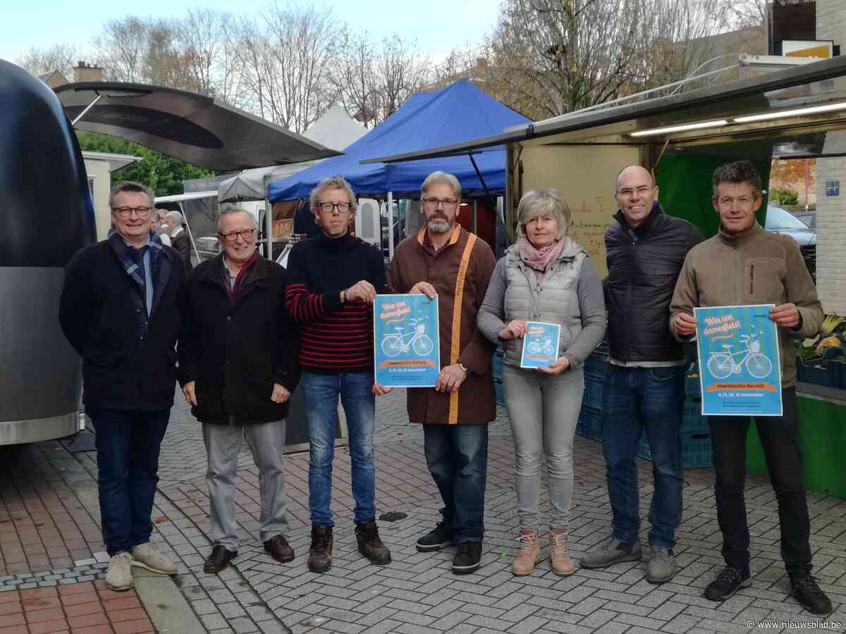Tien jaar wekelijkse vrijdagmarkt in Nevele