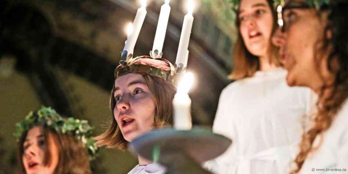 Lübeck: Erster Auftritt der Lichterkönigin aus Visby