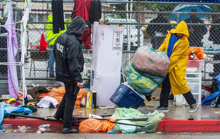 Fullerton police clear homeless encampment on Gilbert Street, without arrests or citations