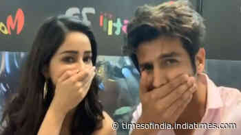 Ananya Panday's 'surprise' in this goofy video with Kartik Aaryan will leave you in splits