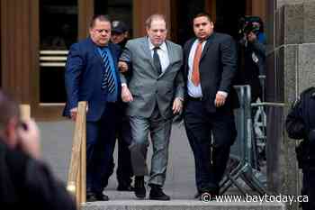 Prosecutors accuse Weinstein of mishandling ankle monitor