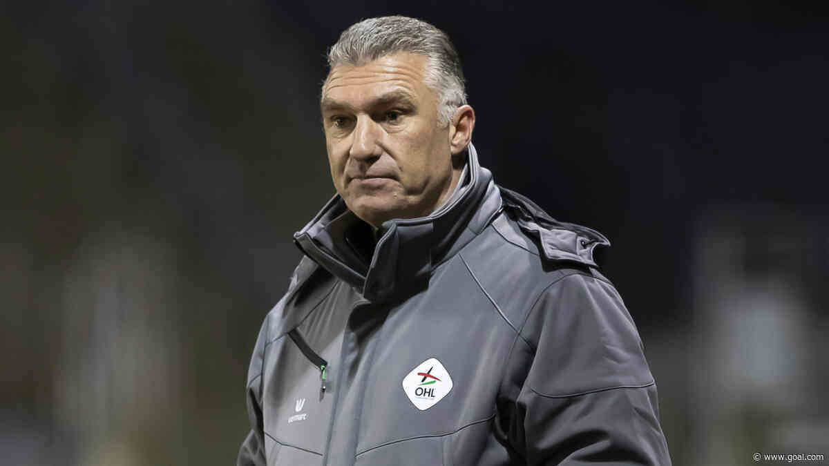 Hekkensluiter Premier League stelt Nigel Pearson aan