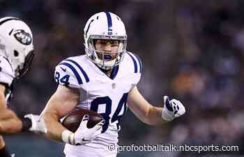 Colts sign Jack Doyle to three-year extension