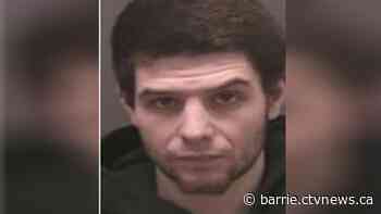Orillia man accused of ramming cop cruiser in stolen vehicle wanted