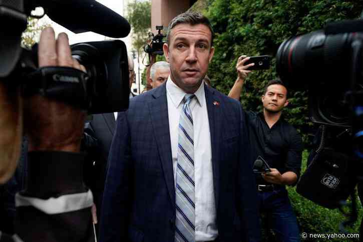 California congressman Hunter will step down after corruption plea