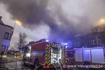 FOTO. Vader en zoon nipt ontsnapt uit brandend huis