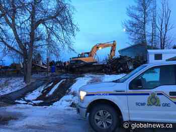 5 found dead in Alberta house fire