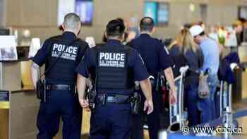 Attention travellers: Despite recent ruling, U.S. border agents can still easily search your phone